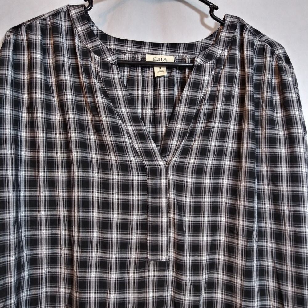 a.n.a A New Approach Plaid Black and White Long Sleeve Top Size M - Picture 2 of 8